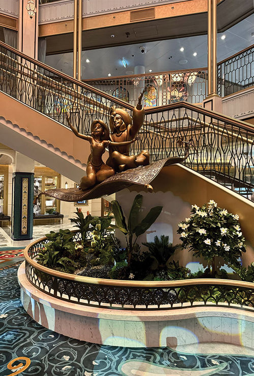 A statue of Aladdin and Jasmine in the Grand Hall. A statue of Aladdin and Jasmine in the Grand Hall.