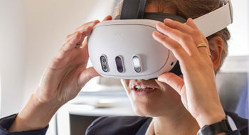 Initial content offerings for mixed-reality headsets include movies, a meditation experience, virtual chess, a podcast and a primer on the flight's destination.